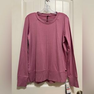 NWT Women’s Small Gaiam sweatshirt.